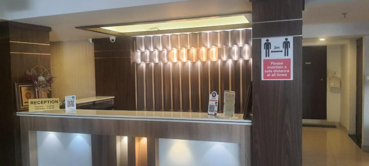 Prayana Hotels Kochi Zewnętrze zdjęcie