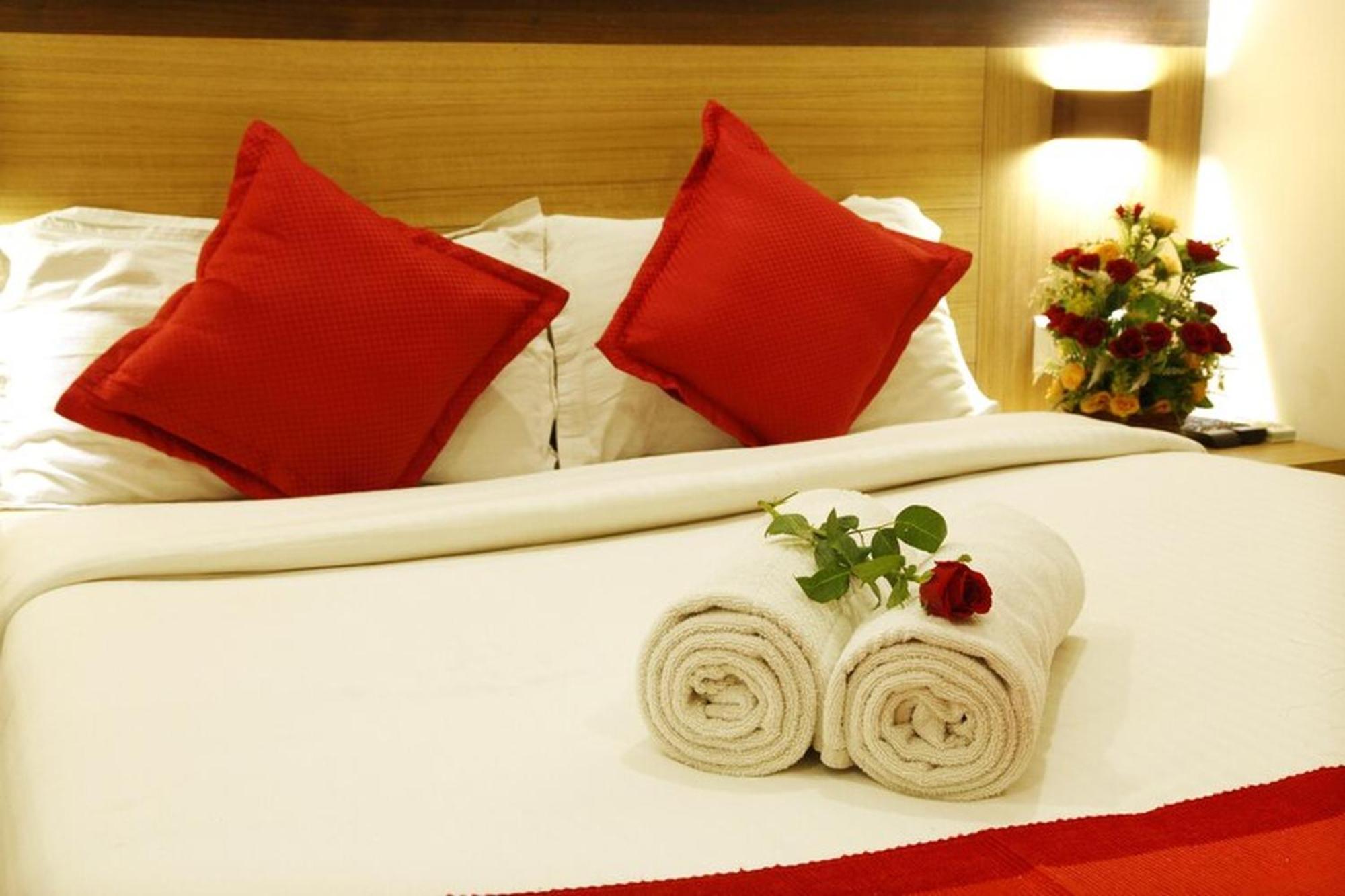 Prayana Hotels Kochi Zewnętrze zdjęcie