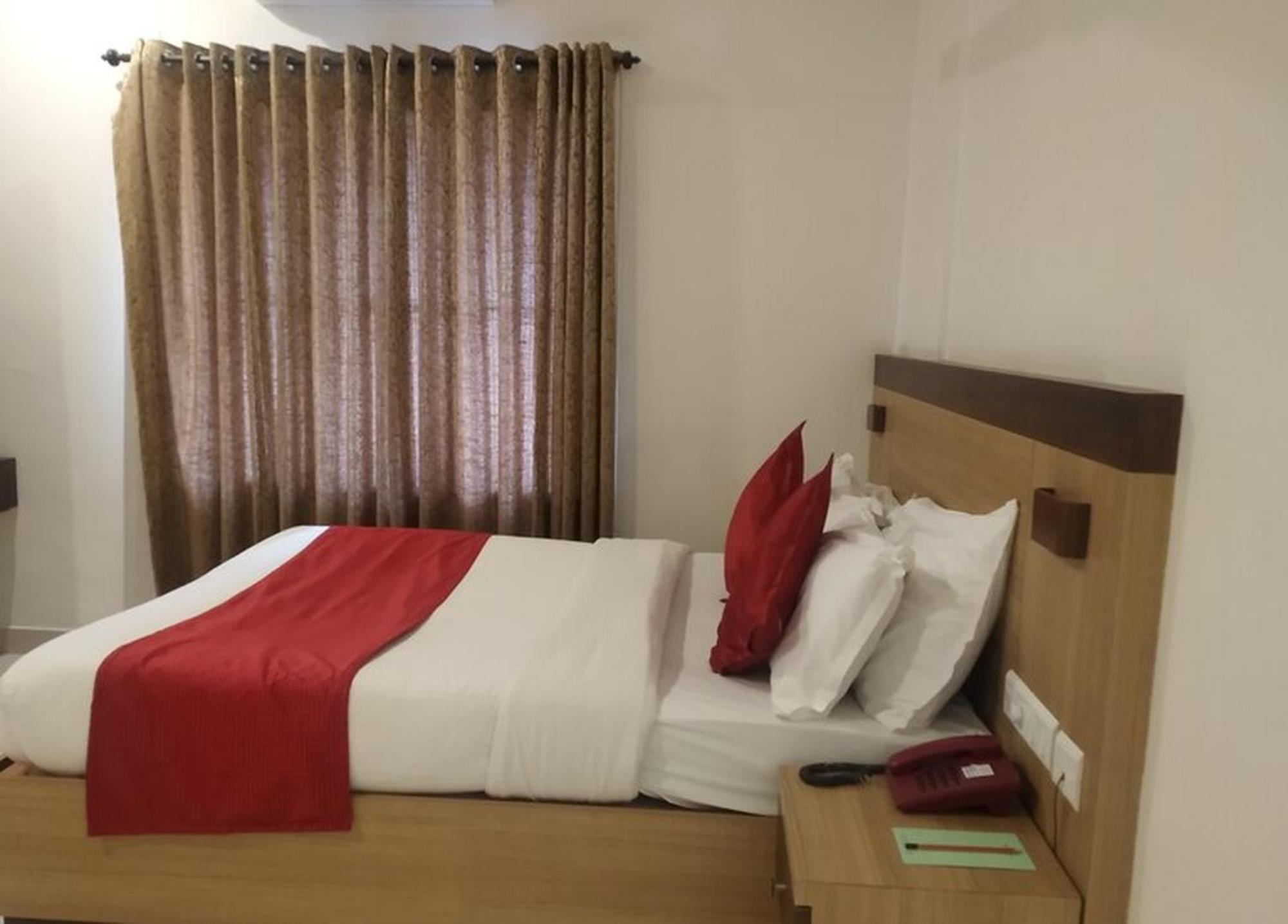 Prayana Hotels Kochi Zewnętrze zdjęcie