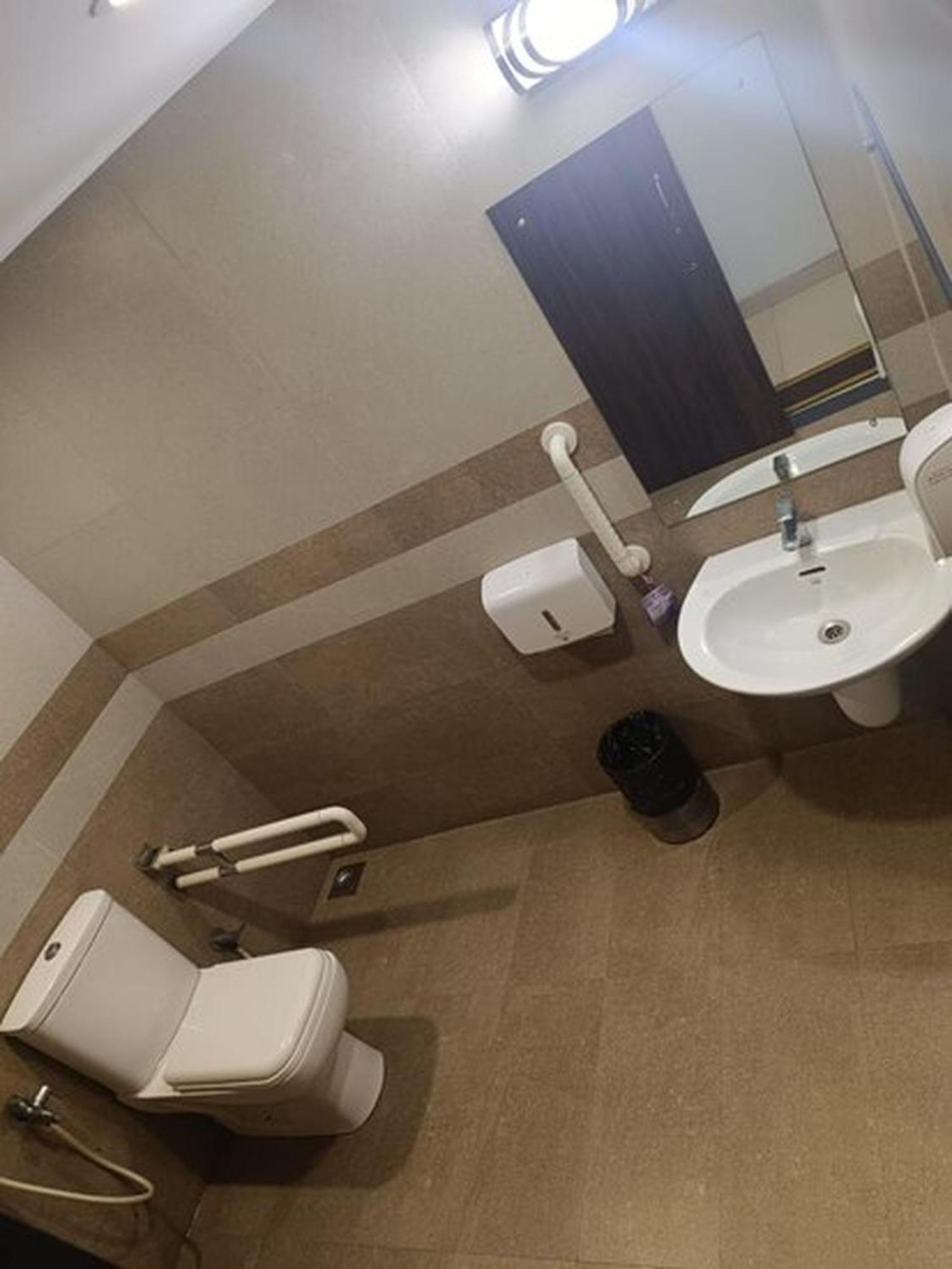 Prayana Hotels Kochi Zewnętrze zdjęcie