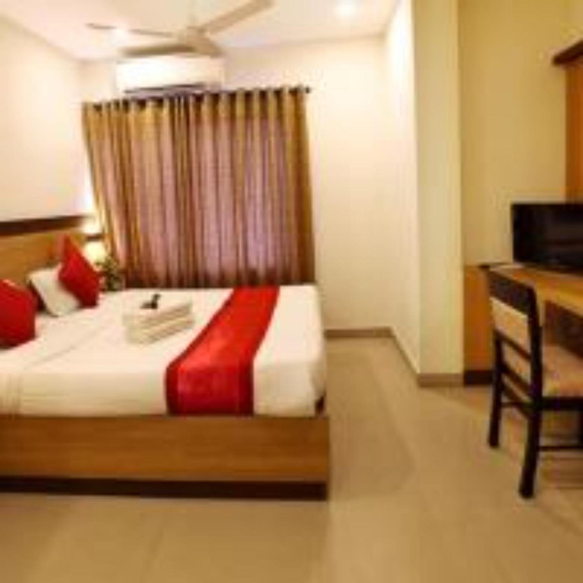 Prayana Hotels Kochi Zewnętrze zdjęcie