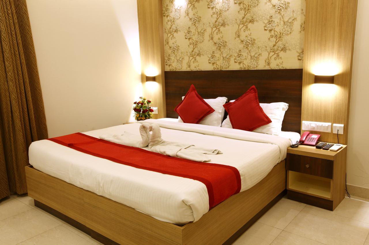 Prayana Hotels Kochi Zewnętrze zdjęcie