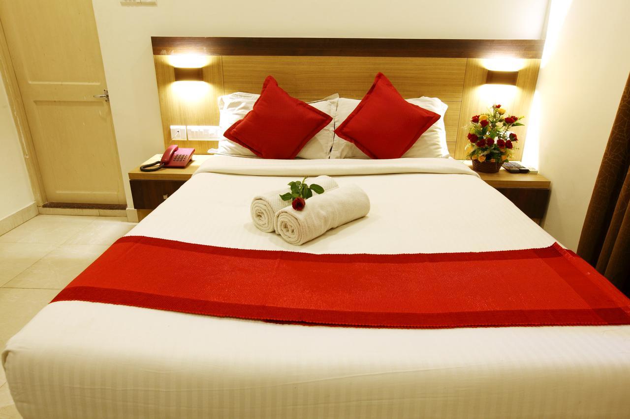 Prayana Hotels Kochi Zewnętrze zdjęcie