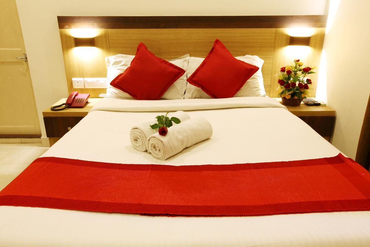 Prayana Hotels Kochi Zewnętrze zdjęcie