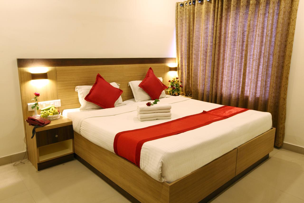 Prayana Hotels Kochi Zewnętrze zdjęcie