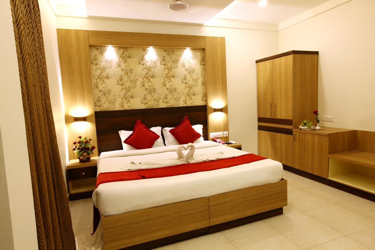 Prayana Hotels Kochi Zewnętrze zdjęcie