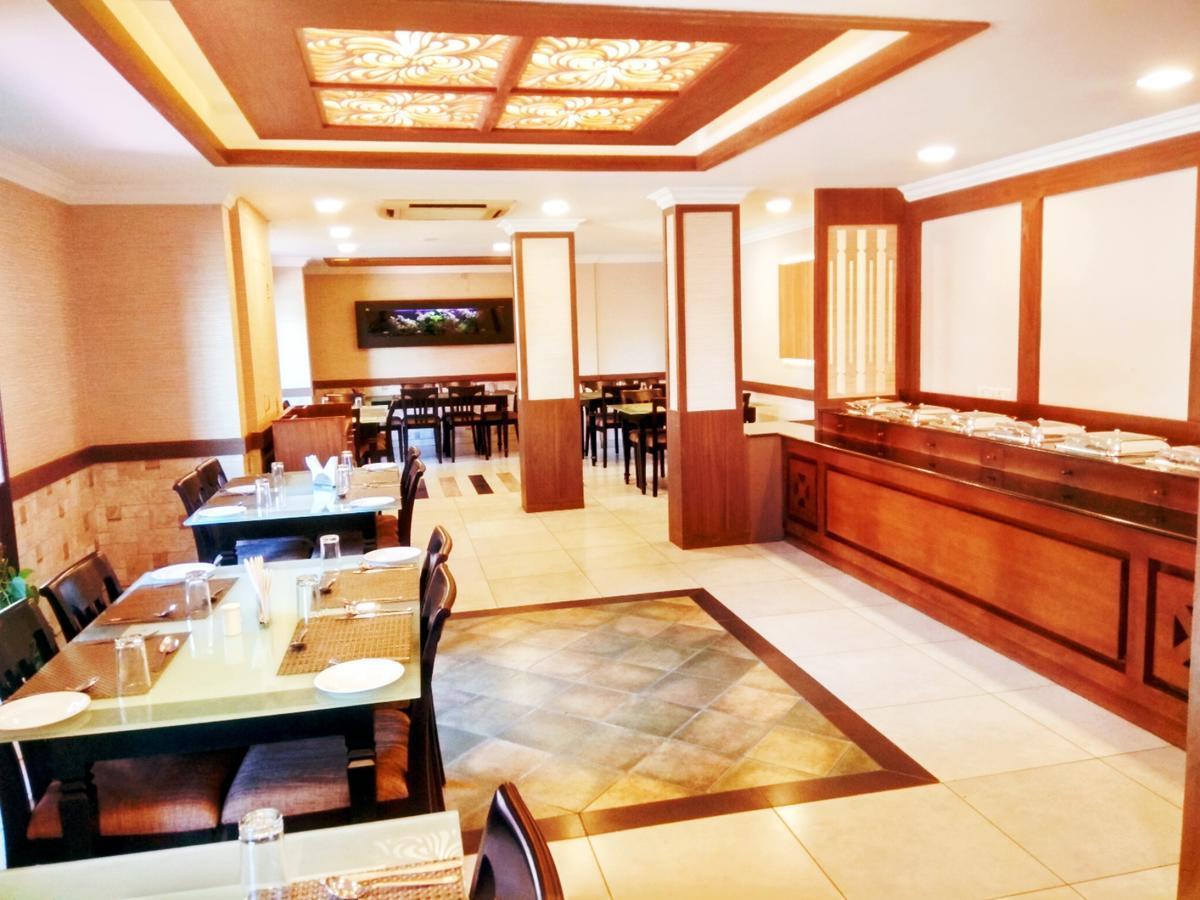 Prayana Hotels Kochi Zewnętrze zdjęcie